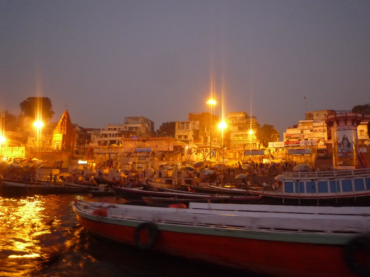 Sunrise - Bank of river Ganga11